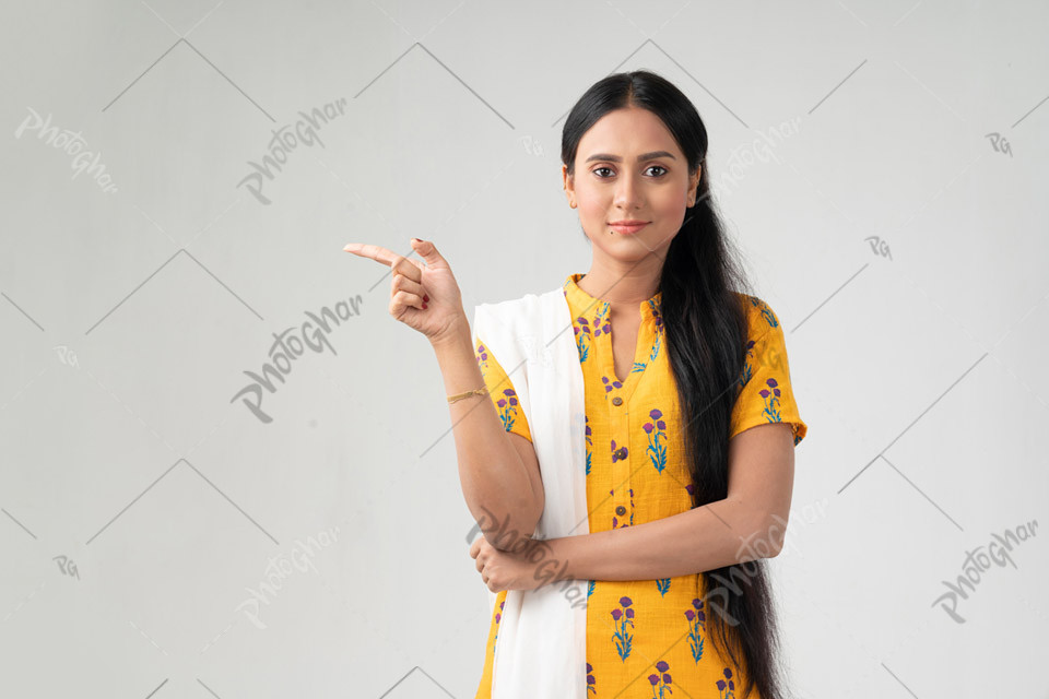 Bangladeshi bride pointing left side