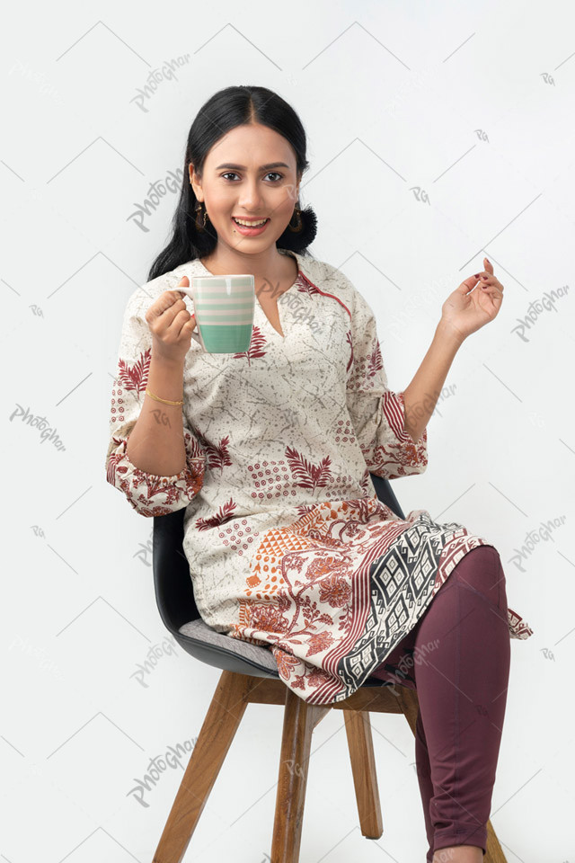 Beautiful girl drinking coffee