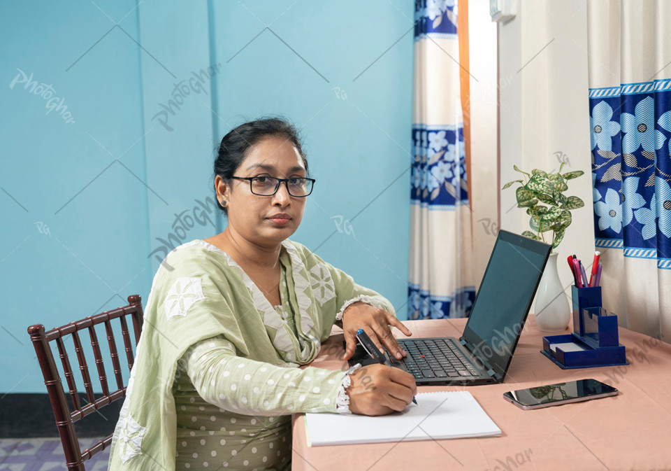 Confidently woman study an online course