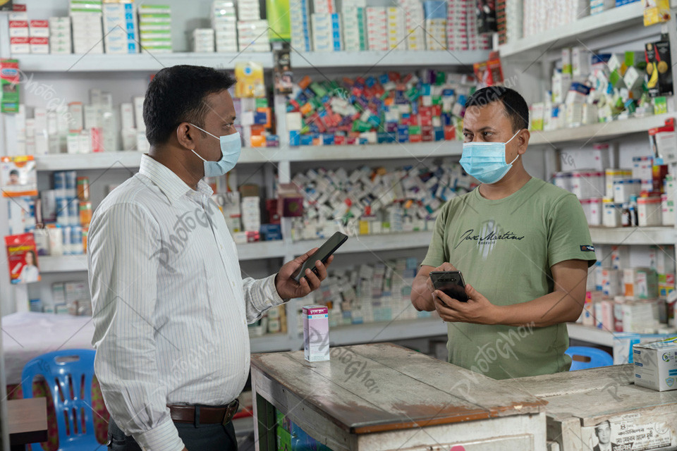 salesman and customer using mobile apps