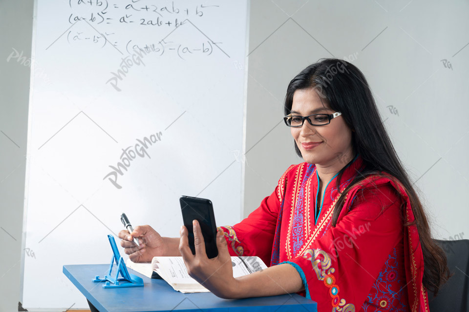 virtual learning with bangladeshi educator