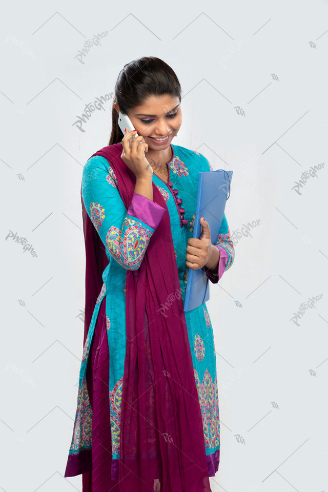 young woman holding office files and talking